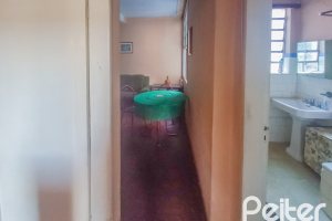 Apartamento à venda com 62m², 2 dormitórios, no bairro Partenon em Porto Alegre