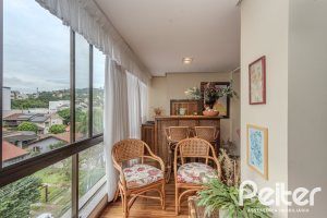 Apartamento à venda com 136m², 3 dormitórios, 1 suíte, 2 vagas, no bairro Tristeza em PORTO ALEGRE