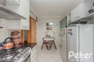 Apartamento à venda com 136m², 3 dormitórios, 1 suíte, 2 vagas, no bairro Tristeza em PORTO ALEGRE