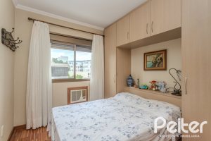 Apartamento à venda com 136m², 3 dormitórios, 1 suíte, 2 vagas, no bairro Tristeza em PORTO ALEGRE