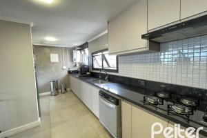 Apartamento à venda com 107m², 3 dormitórios, 3 suítes, 2 vagas, no bairro Nonoai em Porto Alegre