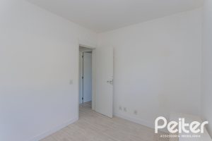 Apartamento à venda com 57m², 2 dormitórios, 1 suíte, 1 vaga, no bairro Vila Nova em PORTO ALEGRE