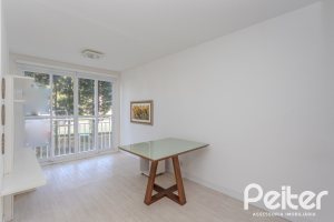 Apartamento à venda com 57m², 2 dormitórios, 1 suíte, 1 vaga, no bairro Vila Nova em PORTO ALEGRE