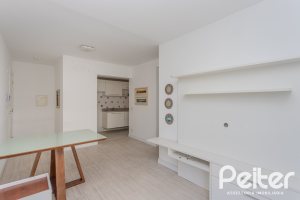 Apartamento à venda com 57m², 2 dormitórios, 1 suíte, 1 vaga, no bairro Vila Nova em PORTO ALEGRE
