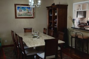 Casa à venda com 324m², 5 dormitórios, 1 suíte, 2 vagas, no bairro Jardim Isabel em Porto Alegre