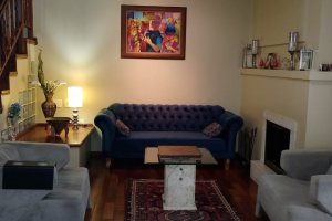 Casa à venda com 324m², 5 dormitórios, 1 suíte, 2 vagas, no bairro Jardim Isabel em Porto Alegre