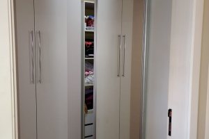 Casa à venda com 324m², 5 dormitórios, 1 suíte, 2 vagas, no bairro Jardim Isabel em Porto Alegre