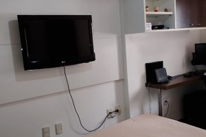 Casa à venda com 324m², 5 dormitórios, 1 suíte, 2 vagas, no bairro Jardim Isabel em Porto Alegre