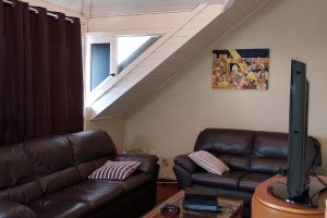 Casa à venda com 324m², 5 dormitórios, 1 suíte, 2 vagas, no bairro Jardim Isabel em Porto Alegre
