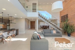 Casa em Condomínio à venda com 340m², 3 dormitórios, 3 suítes, 4 vagas, no bairro Alphaville em PORTO ALEGRE