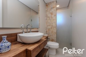 Casa em Condomínio à venda com 340m², 3 dormitórios, 3 suítes, 4 vagas, no bairro Alphaville em PORTO ALEGRE