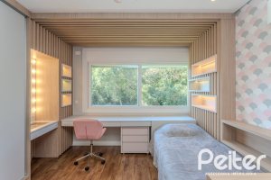 Casa em Condomínio à venda com 340m², 3 dormitórios, 3 suítes, 4 vagas, no bairro Alphaville em PORTO ALEGRE