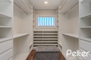 Casa em Condomínio à venda com 340m², 3 dormitórios, 3 suítes, 4 vagas, no bairro Alphaville em PORTO ALEGRE