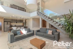 Casa em Condomínio à venda com 340m², 3 dormitórios, 3 suítes, 4 vagas, no bairro Alphaville em PORTO ALEGRE