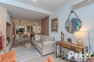 Casa em Condomínio à venda com 159m², 3 dormitórios, 1 suíte, 2 vagas, no bairro Tristeza em PORTO ALEGRE