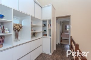 Casa em Condomínio à venda com 159m², 3 dormitórios, 1 suíte, 2 vagas, no bairro Tristeza em PORTO ALEGRE