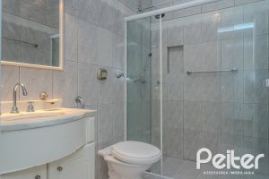 Casa em Condomínio à venda com 159m², 3 dormitórios, 1 suíte, 2 vagas, no bairro Tristeza em PORTO ALEGRE