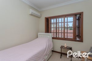 Casa em Condomínio à venda com 159m², 3 dormitórios, 1 suíte, 2 vagas, no bairro Tristeza em PORTO ALEGRE