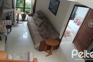 Casa à venda com 139m², 3 dormitórios, 1 suíte, 1 vaga, no bairro Hípica em Porto Alegre