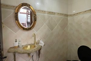Casa à venda com 300m², 4 dormitórios, 1 suíte, 4 vagas, no bairro Ipanema em Porto Alegre