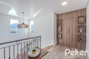 Casa em Condomínio à venda com 441m², 4 dormitórios, 4 suítes, 3 vagas, no bairro Alphaville em PORTO ALEGRE