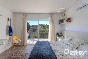 Casa em Condomínio à venda com 441m², 4 dormitórios, 4 suítes, 3 vagas, no bairro Alphaville em PORTO ALEGRE