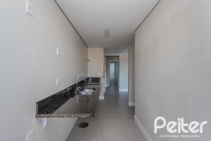 Apartamento à venda com 161m², 3 dormitórios, 3 suítes, 3 vagas, no bairro Cristal em Porto Alegre