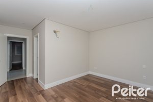 Apartamento à venda com 161m², 3 dormitórios, 3 suítes, 3 vagas, no bairro Cristal em Porto Alegre