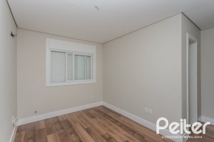 Apartamento à venda com 161m², 3 dormitórios, 3 suítes, 3 vagas, no bairro Cristal em Porto Alegre