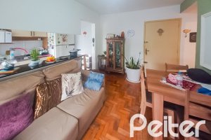 Apartamento à venda com 55m², 2 dormitórios, no bairro Tristeza em Porto Alegre