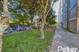 Apartamento à venda com 55m², 2 dormitórios, no bairro Tristeza em Porto Alegre