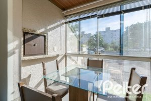 Apartamento à venda com 55m², 2 dormitórios, 1 vaga, no bairro Sarandi em Porto Alegre