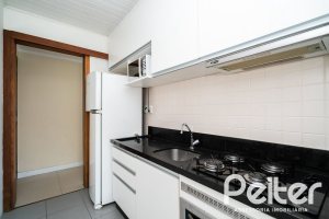 Apartamento à venda com 55m², 2 dormitórios, 1 vaga, no bairro Sarandi em Porto Alegre