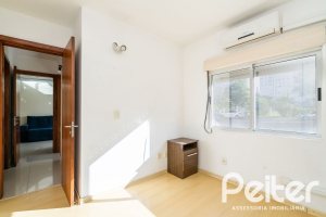 Apartamento à venda com 55m², 2 dormitórios, 1 vaga, no bairro Sarandi em Porto Alegre