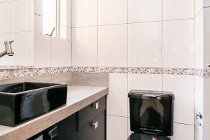 Apartamento à venda com 55m², 2 dormitórios, 1 vaga, no bairro Sarandi em Porto Alegre