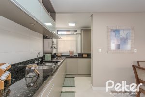 Apartamento à venda com 108m², 3 dormitórios, 1 suíte, 1 vaga, no bairro Tristeza em Porto Alegre