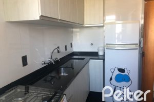Apartamento à venda com 41m², 1 dormitório, 1 vaga, no bairro Tristeza em Porto Alegre