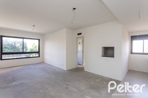 Apartamento à venda com 70m², 2 dormitórios, 1 suíte, 2 vagas, no bairro Tristeza em Porto Alegre