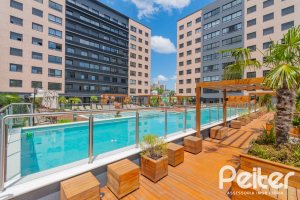 Apartamento à venda com 70m², 2 dormitórios, 1 suíte, 2 vagas, no bairro Tristeza em Porto Alegre