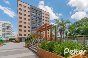 Apartamento à venda com 70m², 2 dormitórios, 1 suíte, 2 vagas, no bairro Tristeza em Porto Alegre