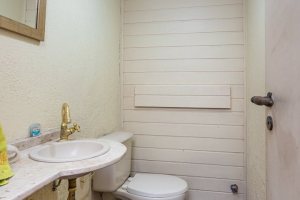 Casa em Condomínio à venda com 363m², 3 dormitórios, 2 suítes, 4 vagas, no bairro Cavalhada em PORTO ALEGRE