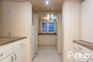 Casa em Condomínio à venda com 363m², 3 dormitórios, 2 suítes, 4 vagas, no bairro Cavalhada em PORTO ALEGRE