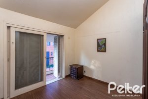Casa em Condomínio à venda com 363m², 3 dormitórios, 2 suítes, 4 vagas, no bairro Cavalhada em PORTO ALEGRE