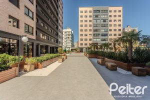 Apartamento à venda com 103m², 3 dormitórios, 3 suítes, 2 vagas, no bairro Tristeza em Porto Alegre