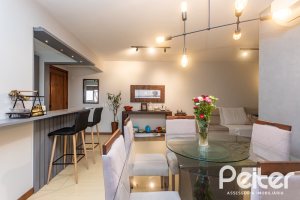 Apartamento à venda com 121m², 3 dormitórios, 1 suíte, 2 vagas, no bairro Tristeza em PORTO ALEGRE