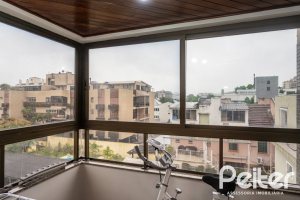 Apartamento à venda com 121m², 3 dormitórios, 1 suíte, 2 vagas, no bairro Tristeza em PORTO ALEGRE