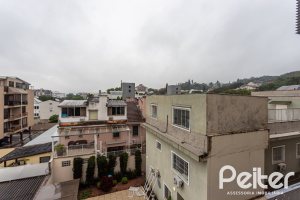 Apartamento à venda com 121m², 3 dormitórios, 1 suíte, 2 vagas, no bairro Tristeza em PORTO ALEGRE