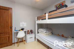Apartamento à venda com 121m², 3 dormitórios, 1 suíte, 2 vagas, no bairro Tristeza em PORTO ALEGRE