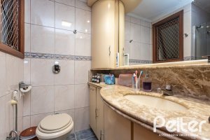 Apartamento à venda com 121m², 3 dormitórios, 1 suíte, 2 vagas, no bairro Tristeza em PORTO ALEGRE