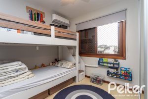 Apartamento à venda com 121m², 3 dormitórios, 1 suíte, 2 vagas, no bairro Tristeza em PORTO ALEGRE